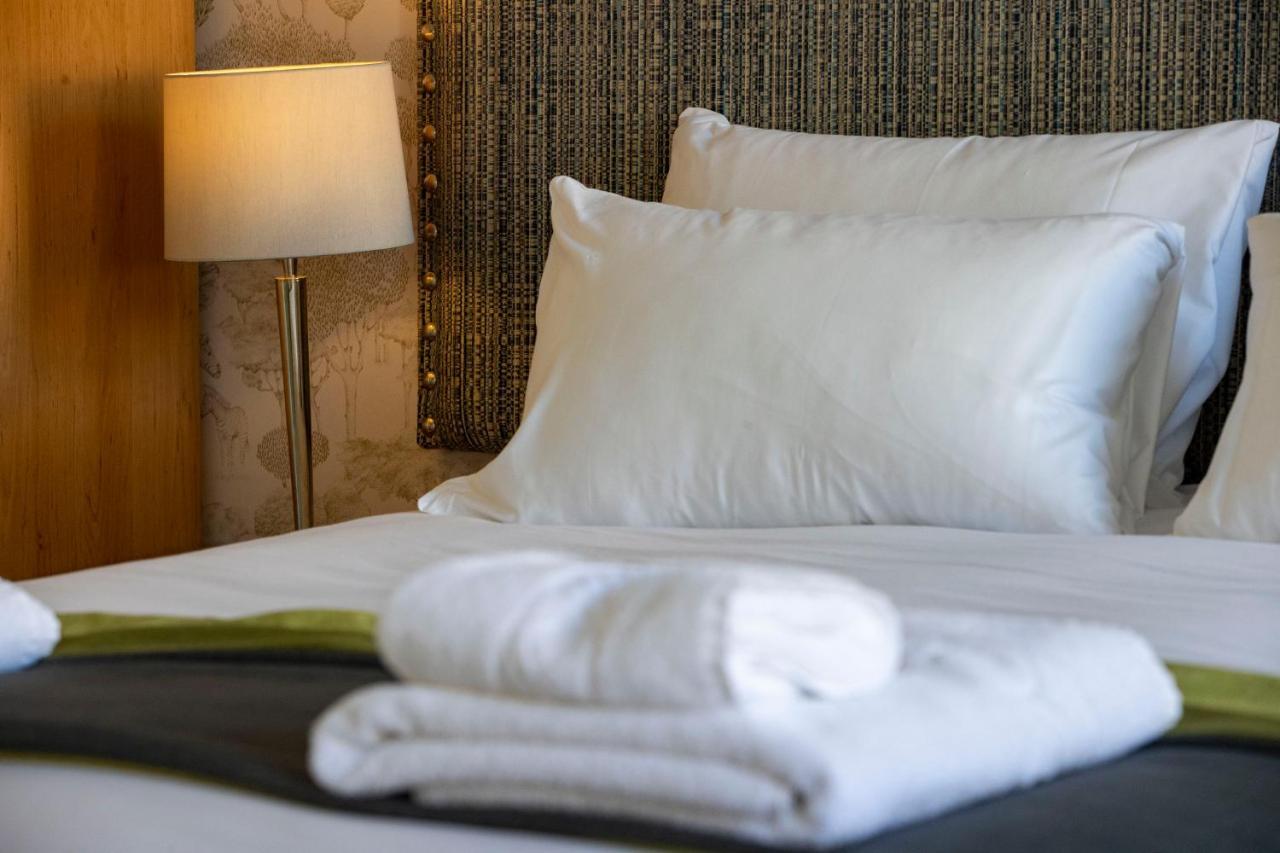 The Waverley Hotel 칼란더 외부 사진